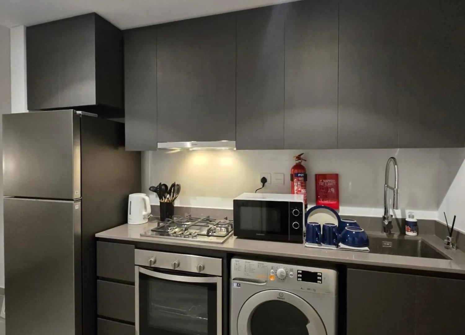 Midori Elegant Living Apartment Sharjah 0*,